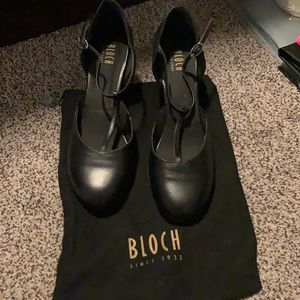 Black Bloch dance heels